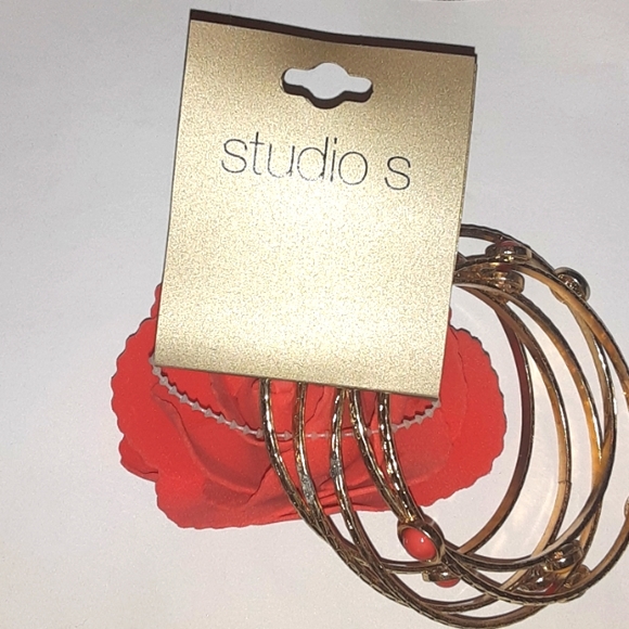 studio s Jewelry - Nwt studio s color gold and orange 6 piece bracelet set